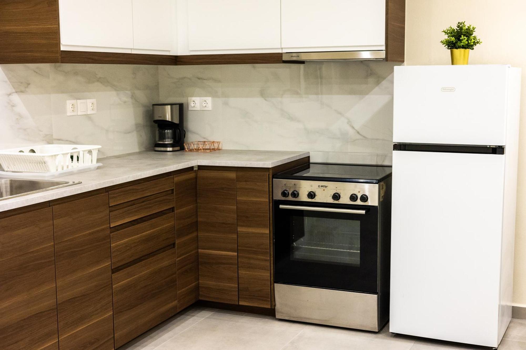 Adriana Apartment Agia Marina  Exterior photo